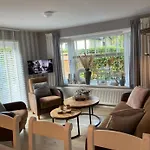 Luxe Met Prachtig Terras Op De Veluwe , Veel Privacy * 헨덜루