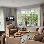 Chalet Luxe Met Prachtig Terras Op De Veluwe , Veel Privacy Hoenderloo