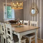 Luxe Met Prachtig Terras Op De Veluwe , Veel Privacy Chalet Hoenderloo