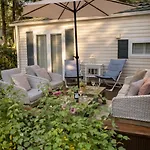 Luxe Met Prachtig Terras Op De Veluwe , Veel Privacy Chalet